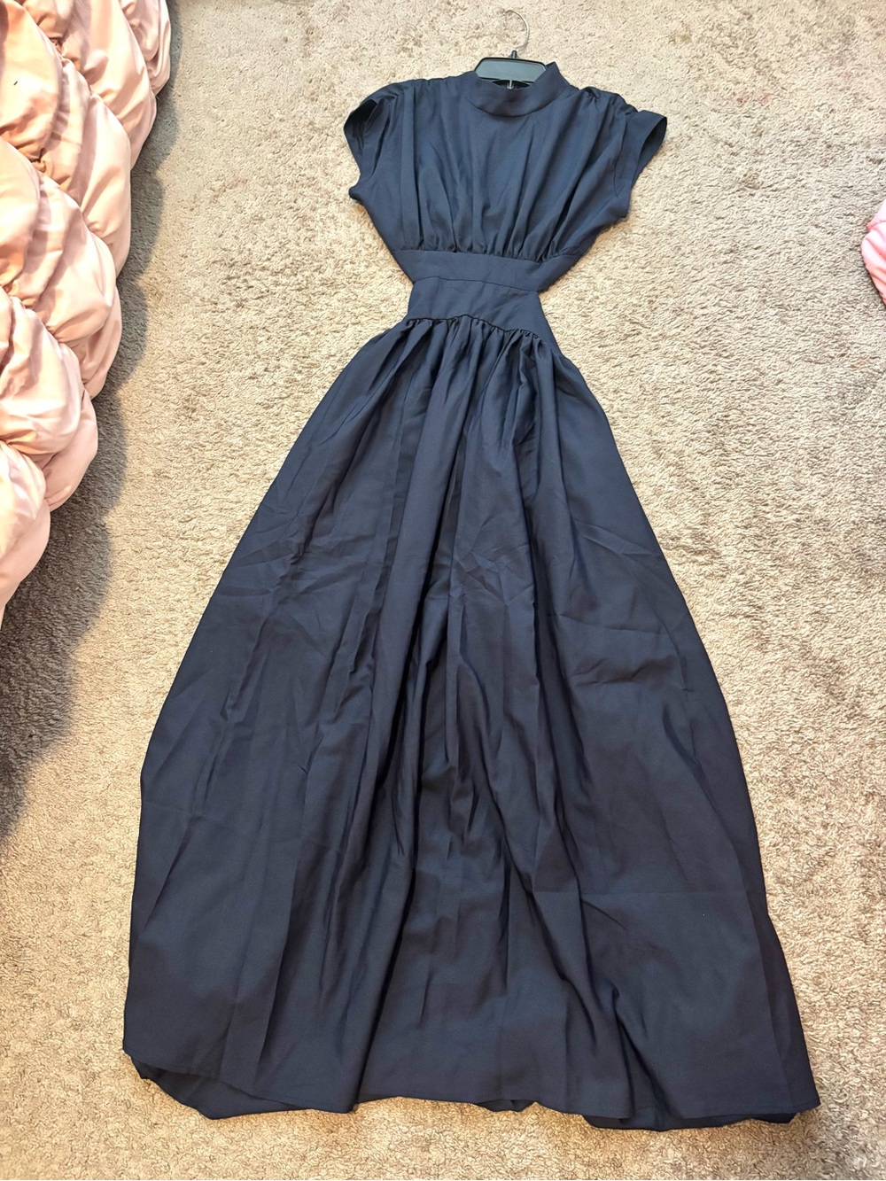 Elegant Navy Maxi Dress with Fitted Waist
